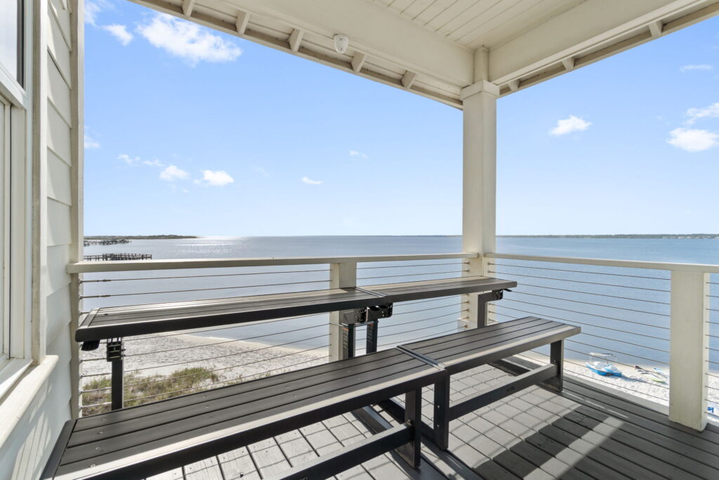 Exterior image of Stella Maris - Vacation rental home in Navarre Beach Florida